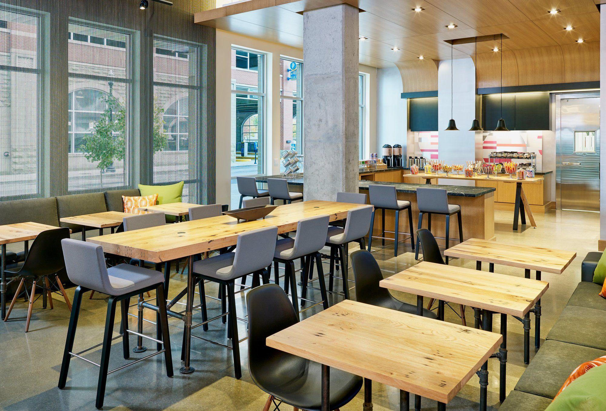 Aloft Downtown 3* Louisville