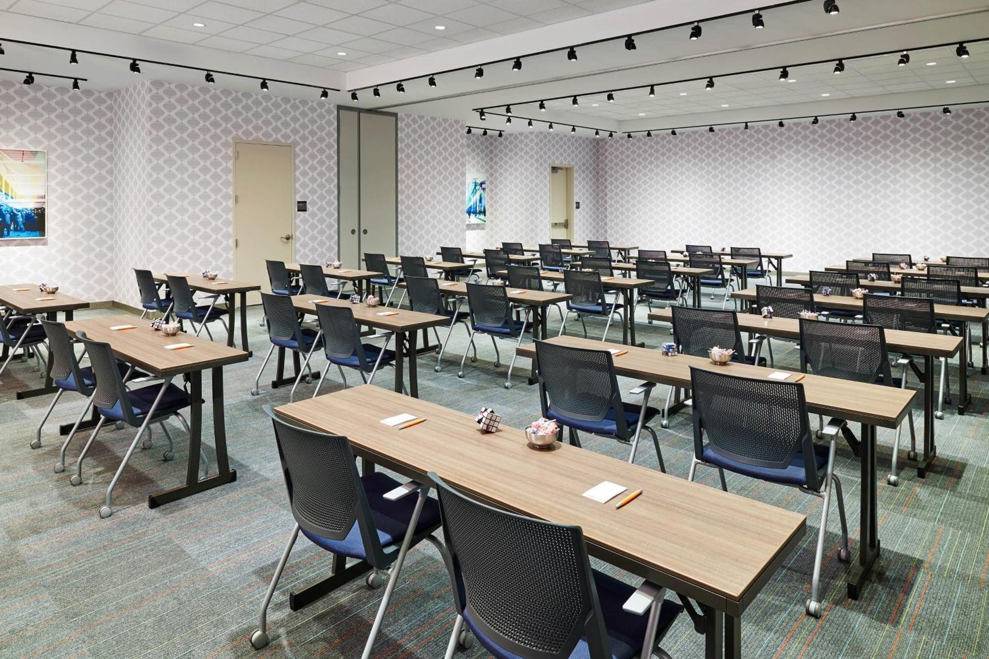 Aloft Downtown 3* Louisville