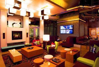 Aloft Downtown Hotel 3*